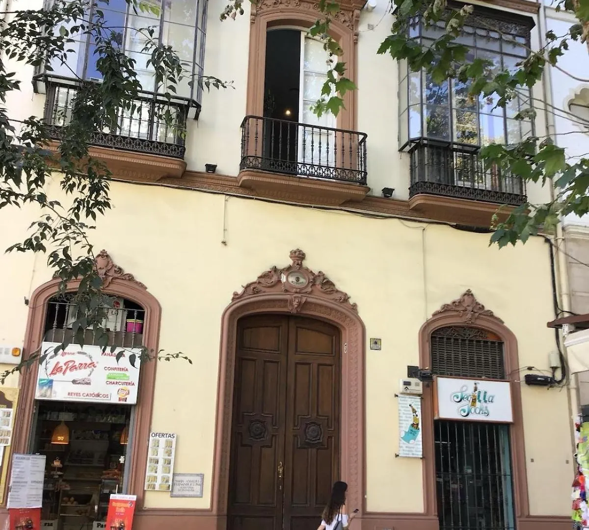 Rc Reyes Catolicos St Right Beside Trianas Bridge Apartamento Sevilha Espanha